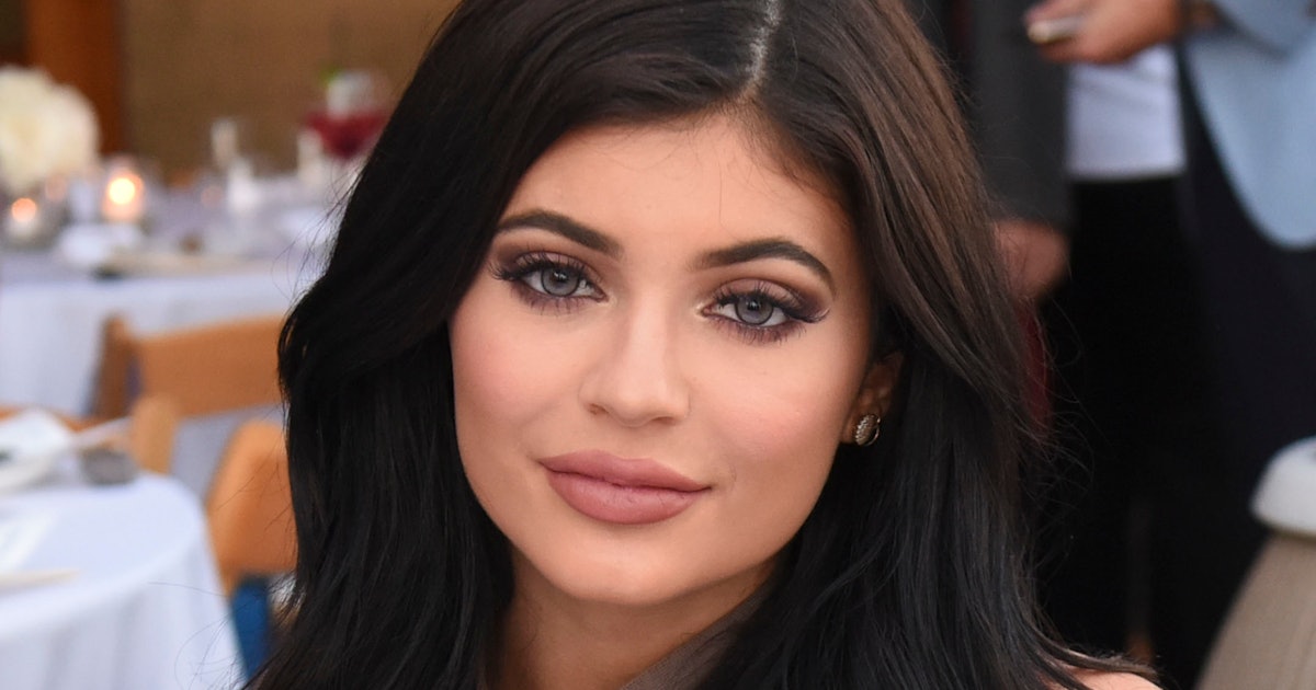 Kylie Jenner Reportedly Won't Hire A Nanny Right Away For A Totally