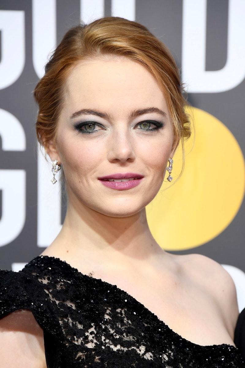 Emma Stone's Gorgeous Golden Globes Gown Took More Than 800 Hours to Create