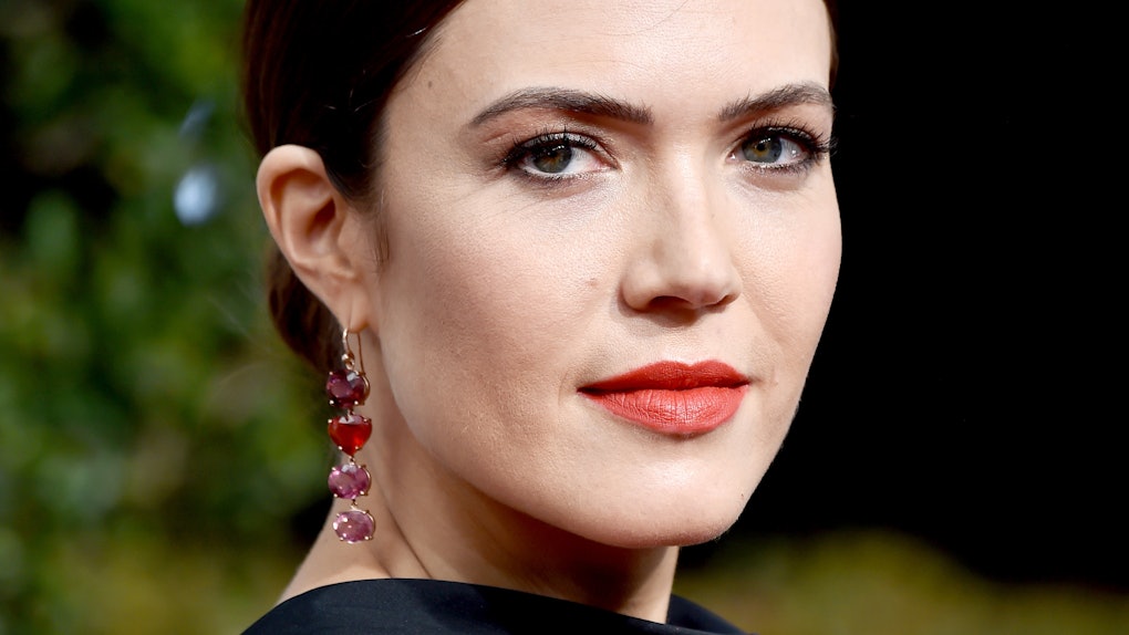 Mandy Moore S 2018 Golden Globes Dress Turns Her Into A Superhero