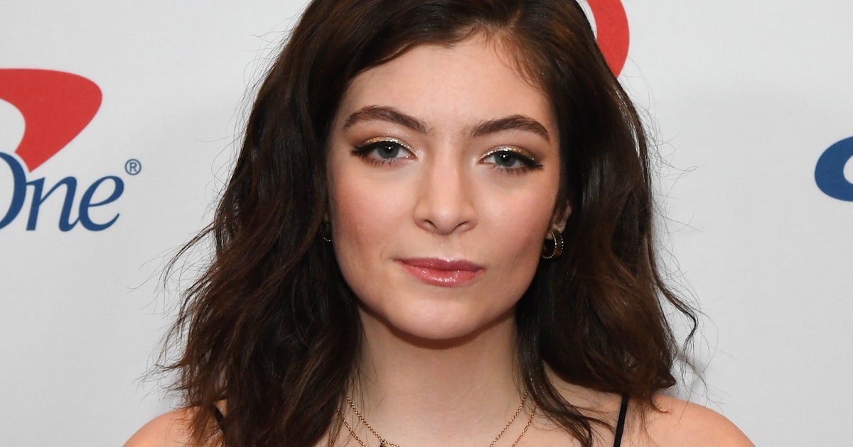 Who Is Lorde Dating The Melodrama Singer S Love Life Sounds Complicating