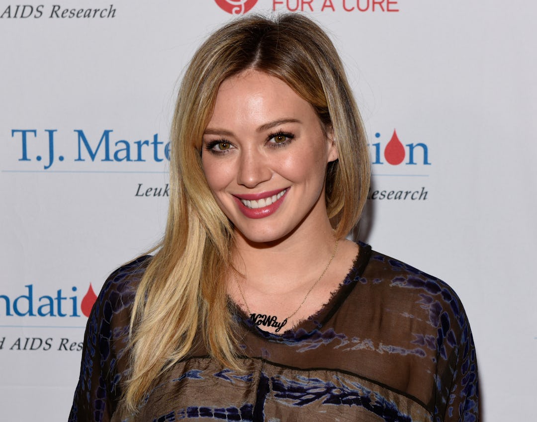 Hilary Duff Boxing While Pregnant In This Video Is So Badass, You'll