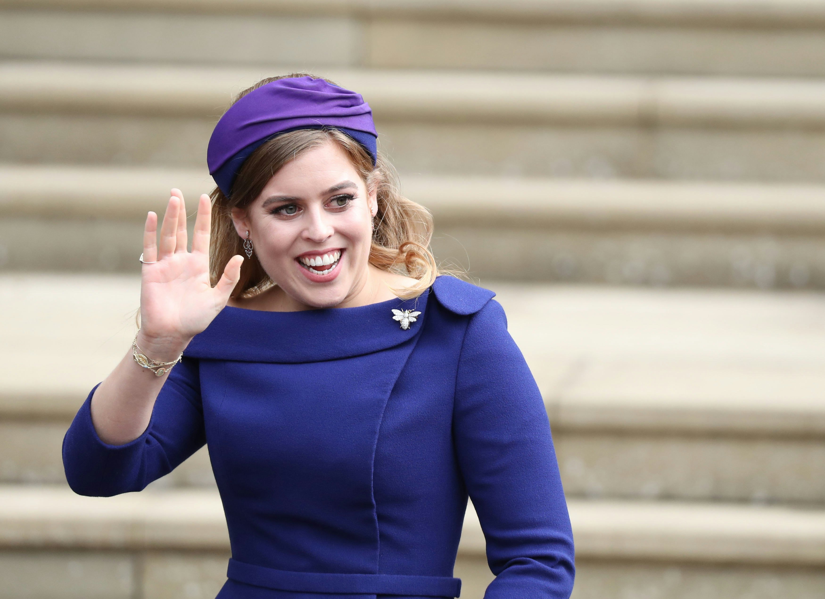 Princess Beatrice s Dress At Princess Eugenie s Wedding Broke