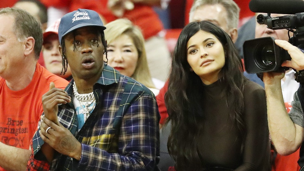 Kylie Jenner Travis Scotts Pumpkin Patch Photos With Baby Stormi