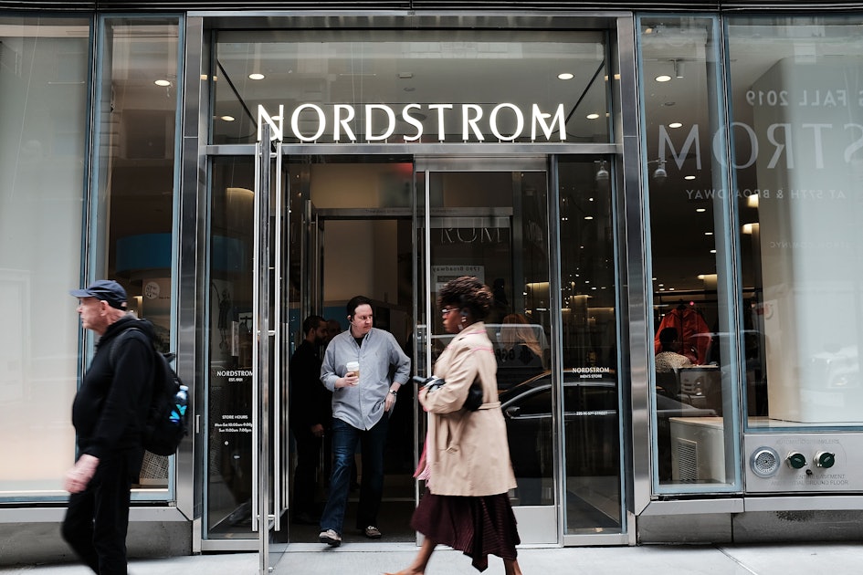 Nordstrom&#39;s Black Friday & Cyber Monday 2018 Sale Includes $5 Lipsticks & $60 Designer Bags