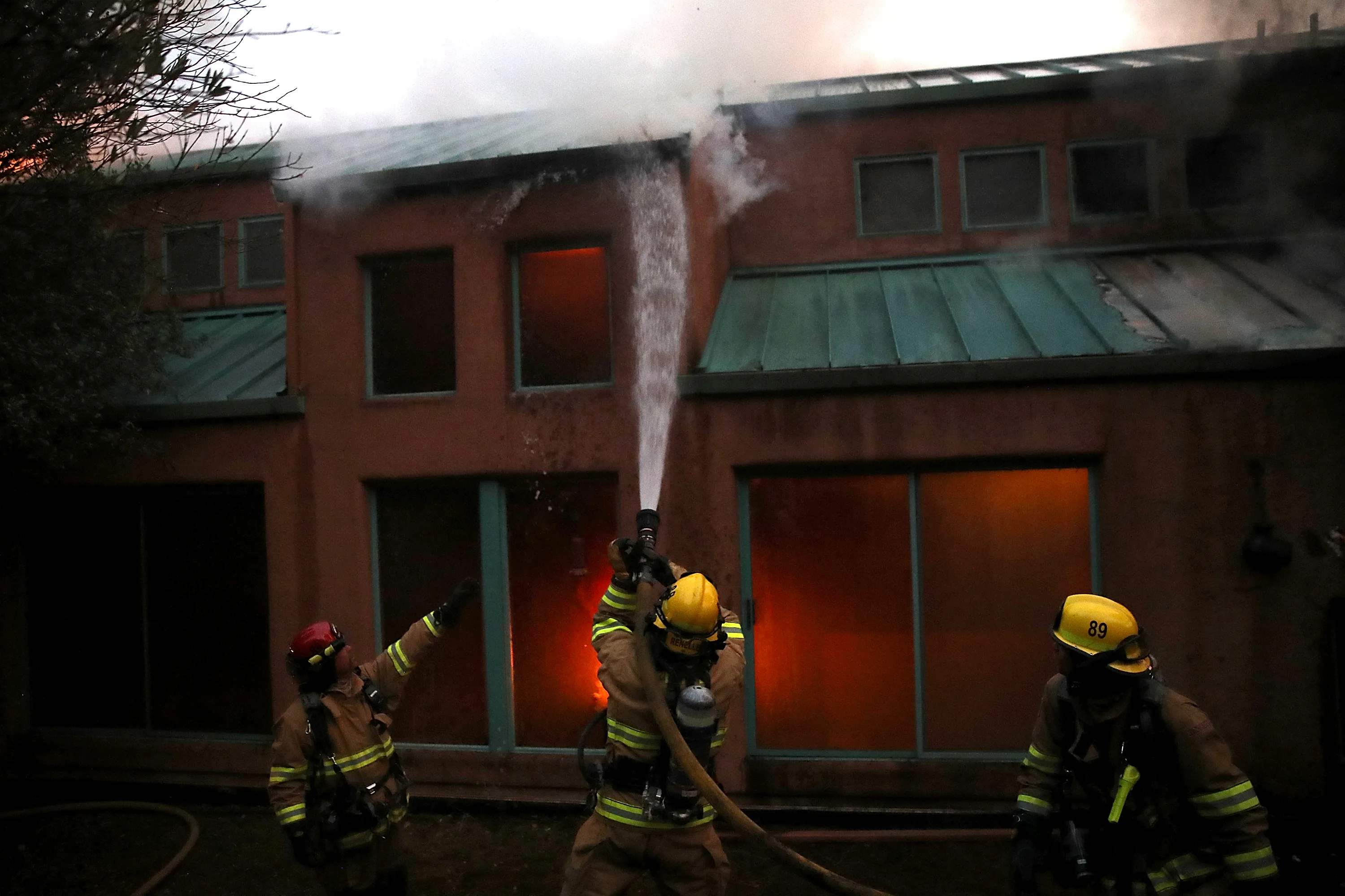 These Photos Of Firefighters Battling The California Wildfires Show ...