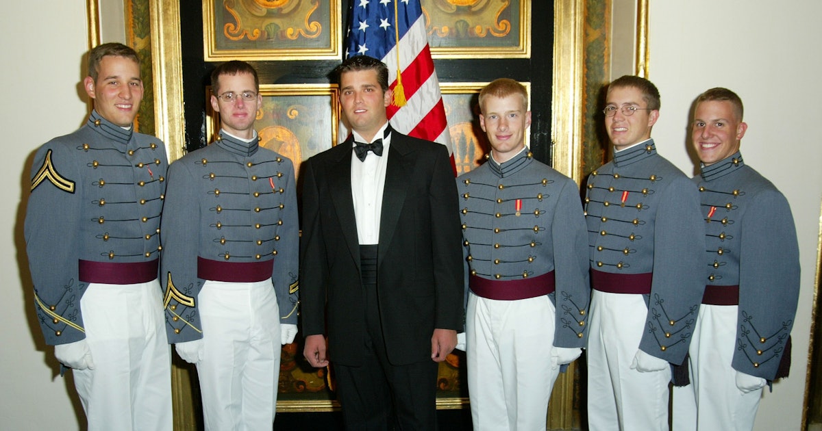 17 Photos Of Young Donald Trump Jr That Reveal His Close Relationship To His Family