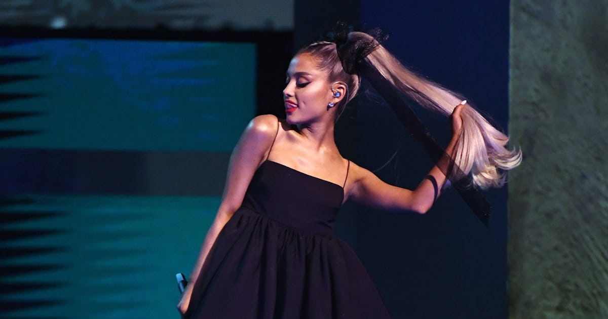 Ariana Grande S Thank U Next Tweets Have Fans Thinking The Singer Previewed A New Song Ariana Grande S Thank U Next Tweets Have Fans Thinking The Singer Previewed A New Song