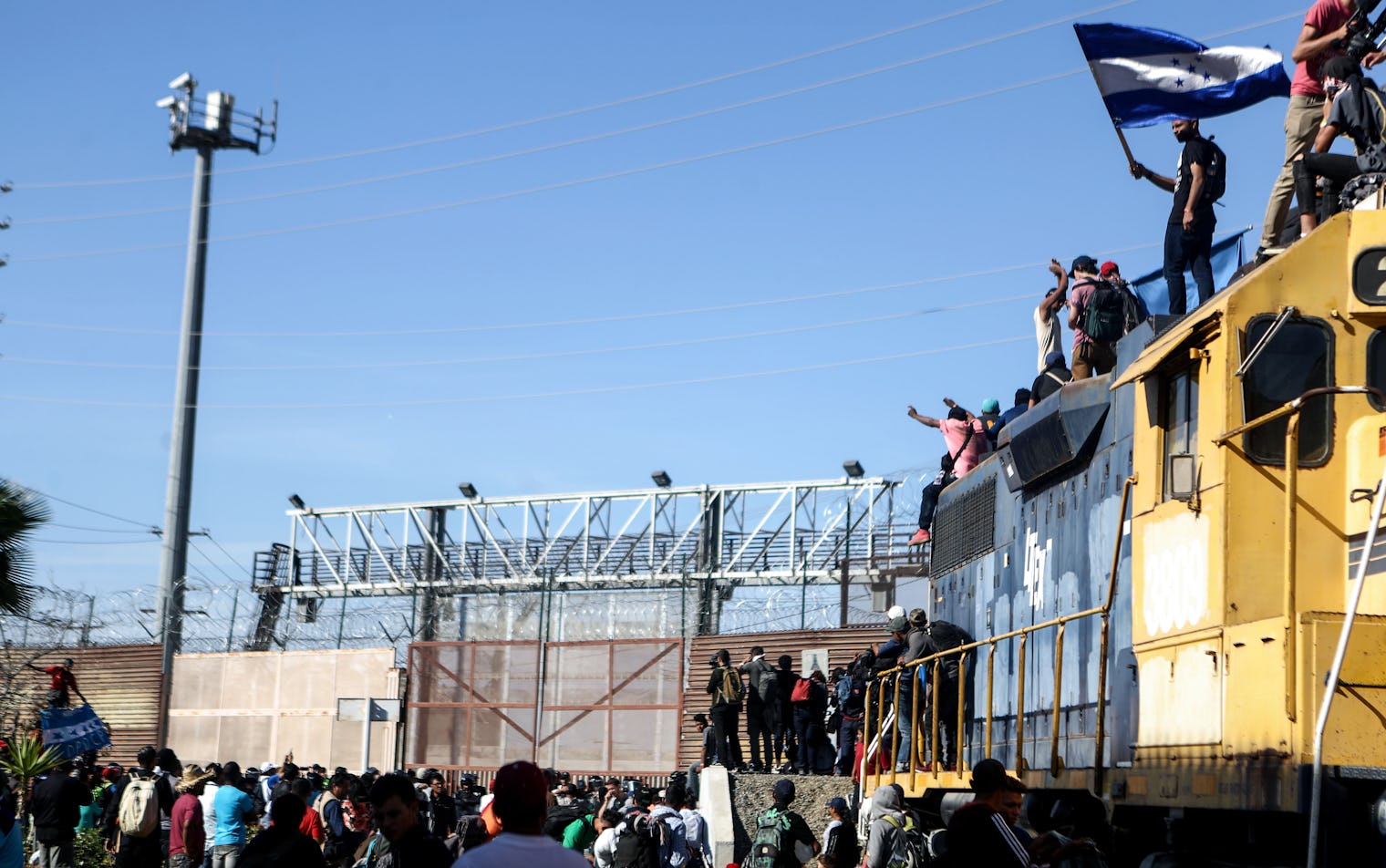 Photos From The USMexico Border Show The Stark Reality Of What’s