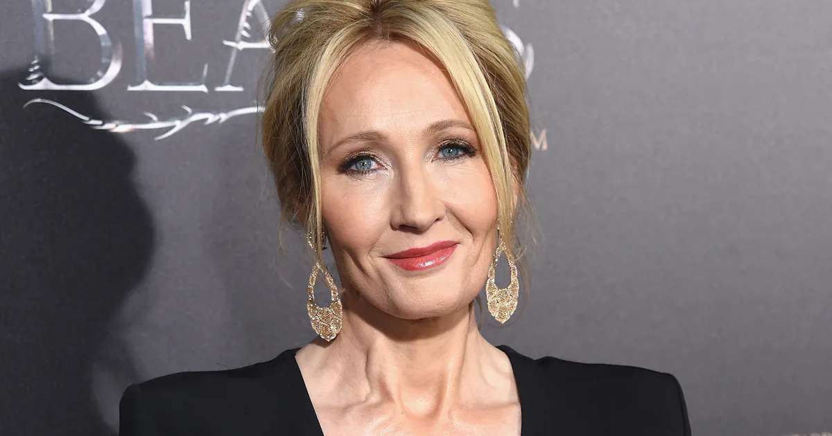 J.K. Rowling Tweeted To A Fan Who Wrote Them A Letter When They Were A ...