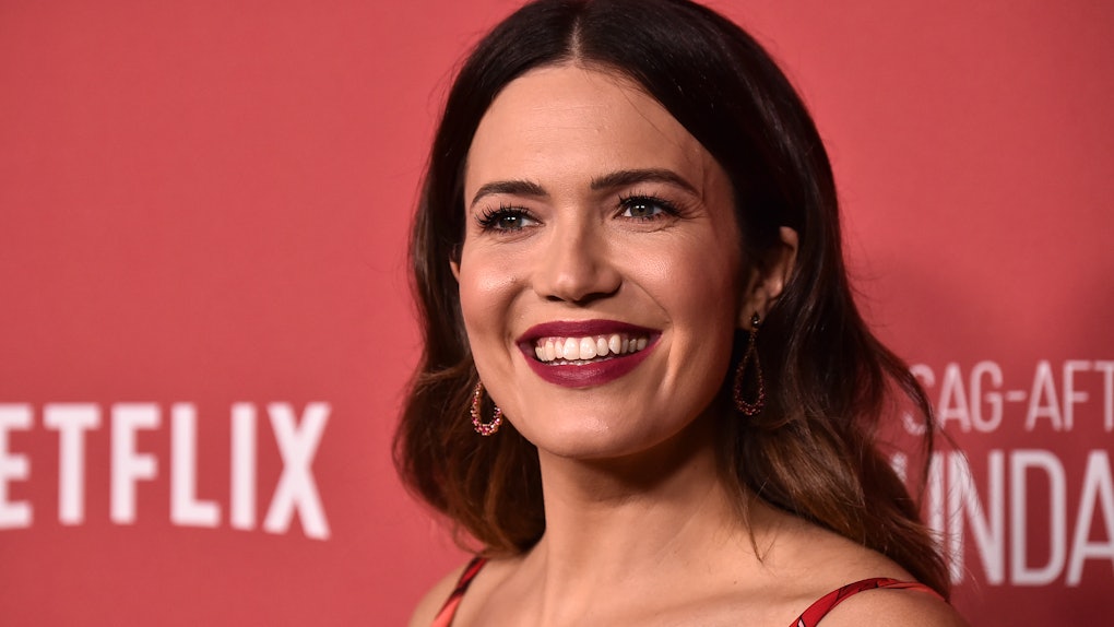 Mandy Moore S New Bangs Totally Changed Up Her Look But They Re Actually Not What You Think