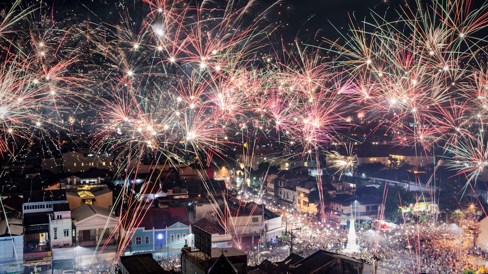 16 Funny New Years Eve 2018 Instagram Captions To Ring In 2019 With
