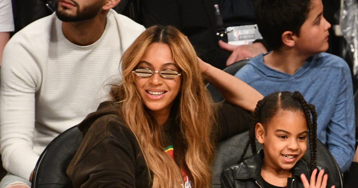 Beyoncé’s New Twin Photos Give Fans A Rare & Adorable Look At Her ...