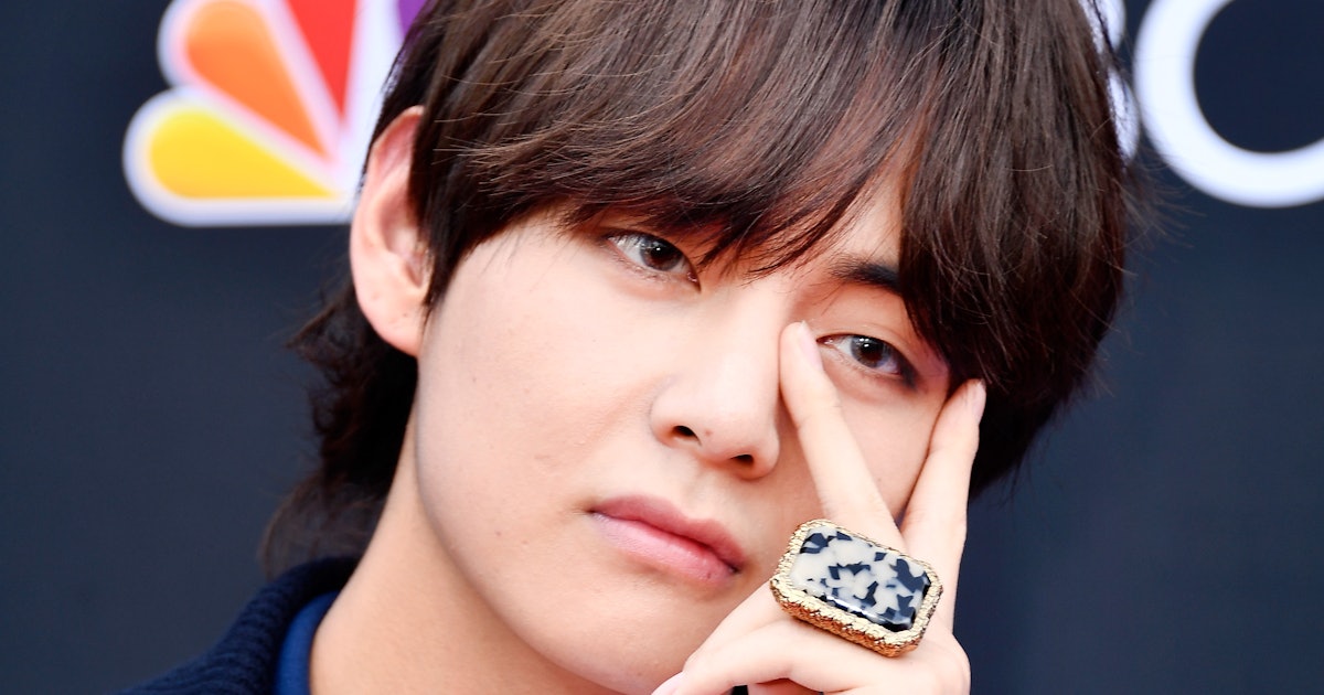 BTS Tweets For V s Birthday Are All About Celebrating The BTS Tweets For V s Birthday Are All About Celebrating The