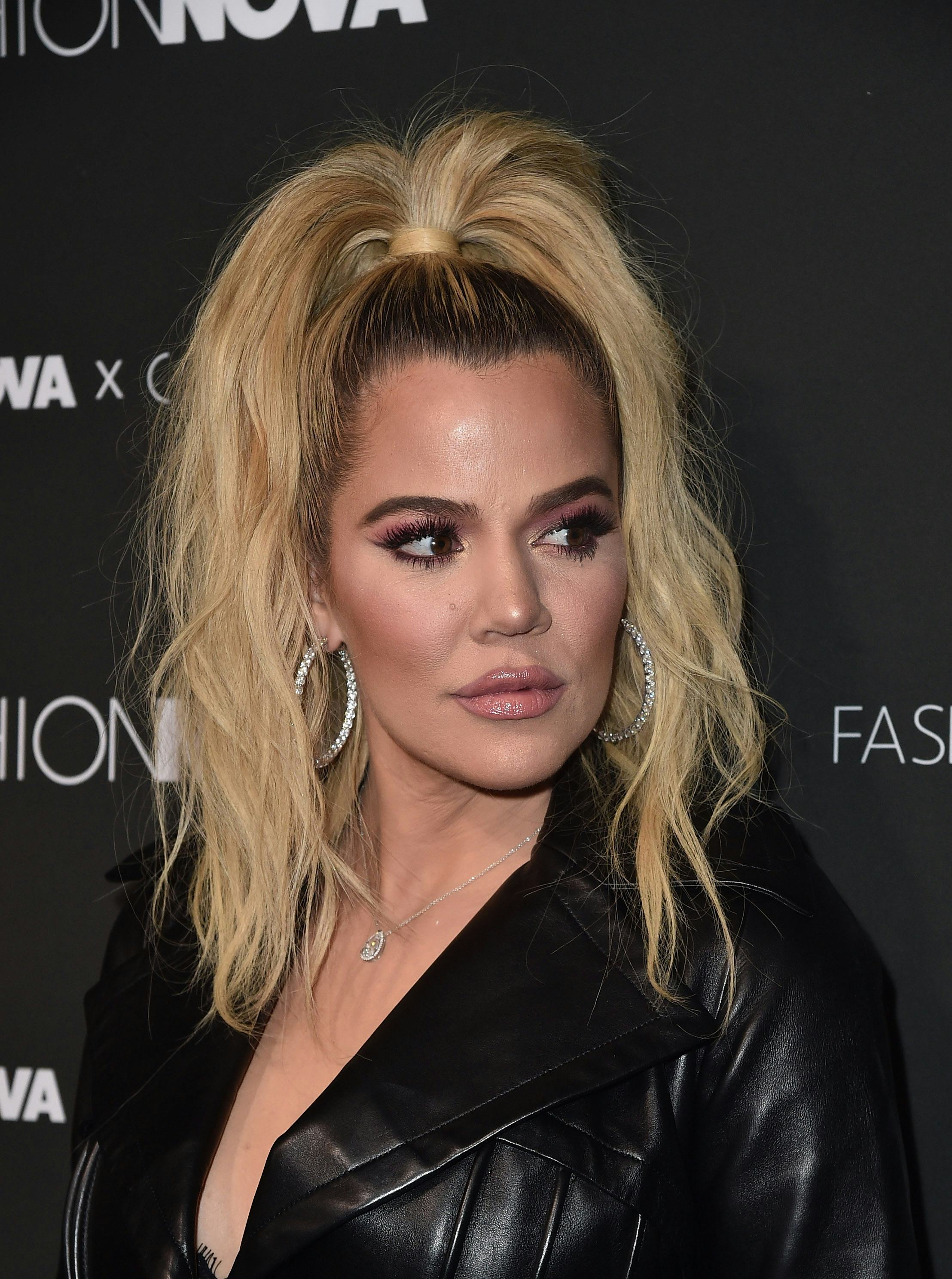 Khloe Kardashian S New Platinum Blonde Hair Solidifies Winter