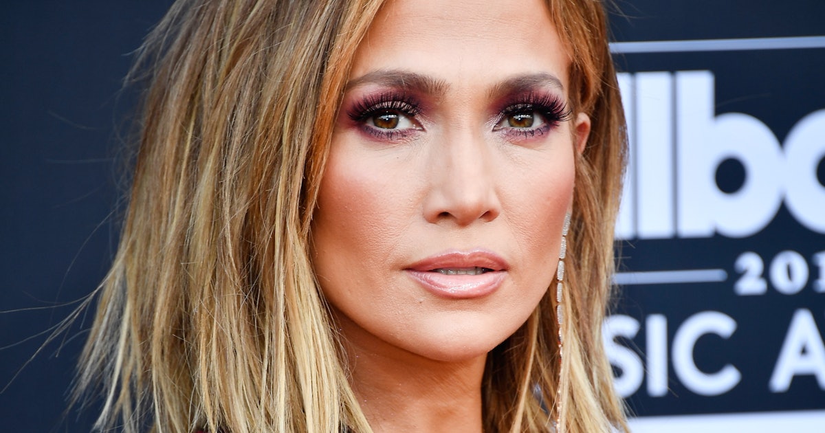 Makeup Tips For Women Over 40 That Enhance Your Beauty Not Hide It