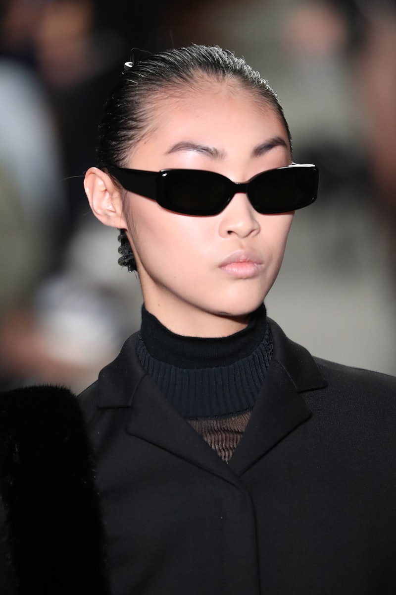 Alexander Wang Is Bringing Back Claw Clips & It's A '90s Dream Come True