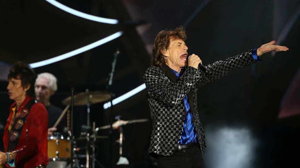 11 Stylish Male Singers Who Give All the Ladies Wardrobe Envy