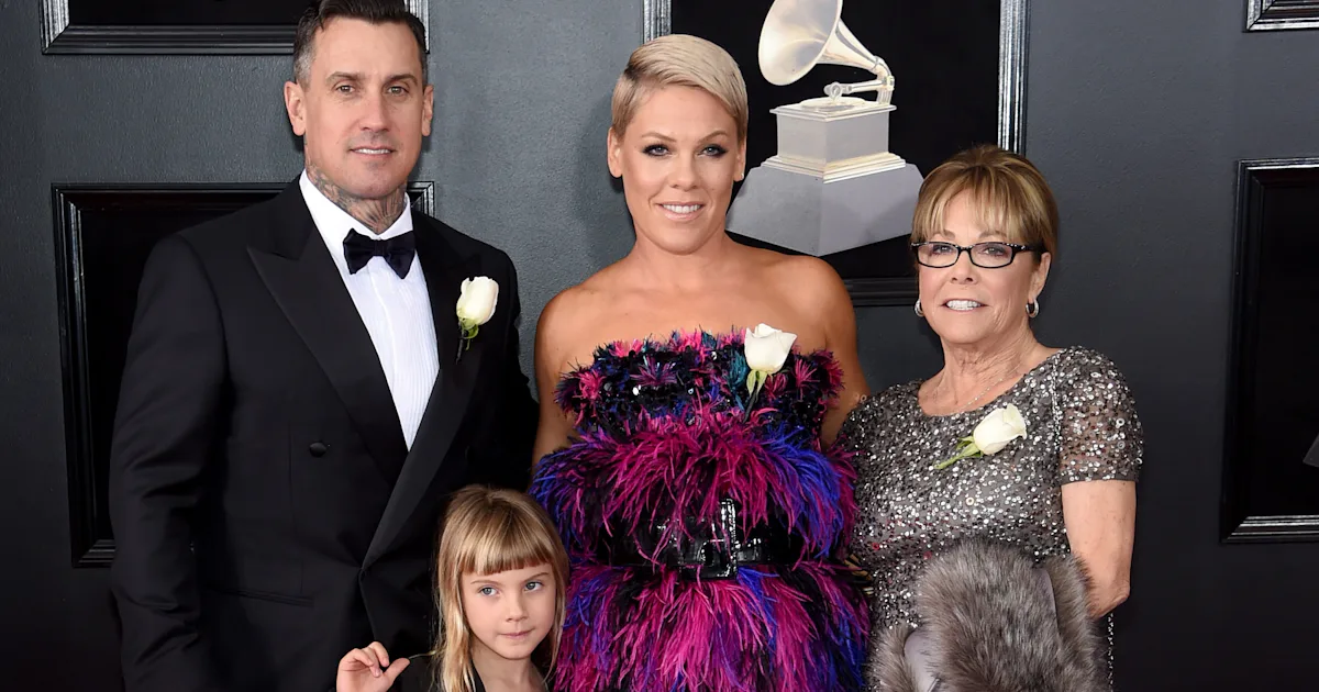 Pink Lineage Are Pink’s Parents At The Super Bowl? She Has A Beautiful & Supportive ...