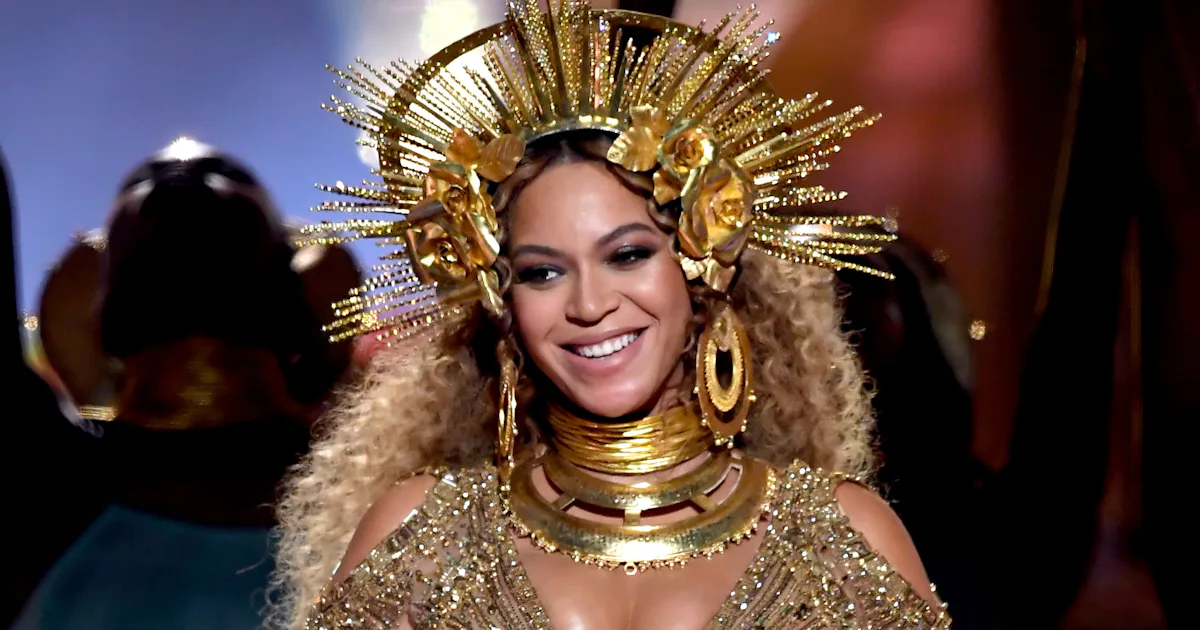 This Video Of Beyonce Getting Emotional While Receiving An Award Will ...