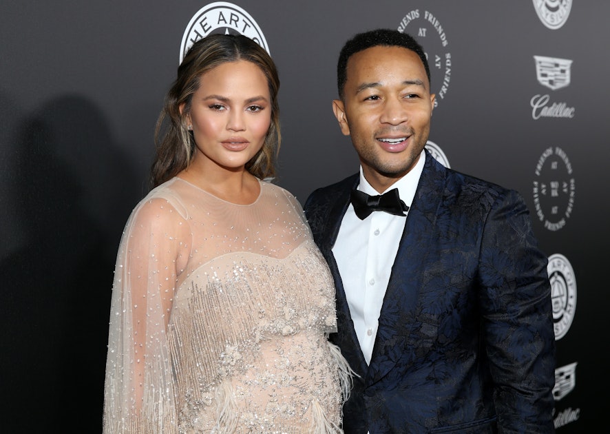 Chrissy Teigen Brilliantly Trolled A Fan Who Asked For Pictures Of Her Baby