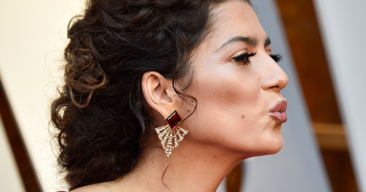 Blanca Blanco's 2018 Oscars Look Is A Throwback To Her Golden Globes