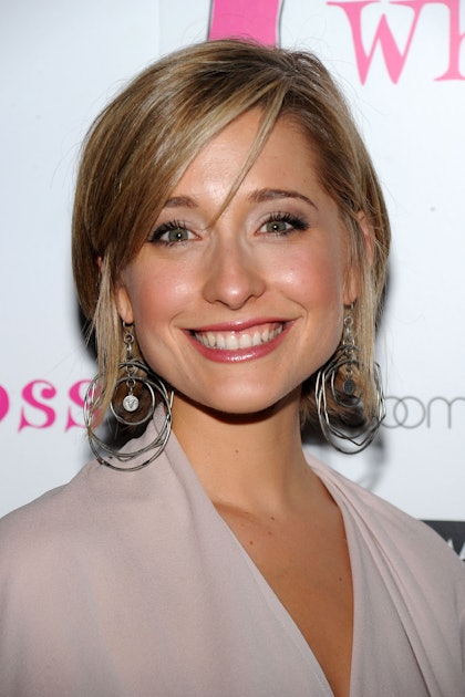 Smallville Actor Allison Mack Was Arrested In Connection To An Alleged Sex Cult
