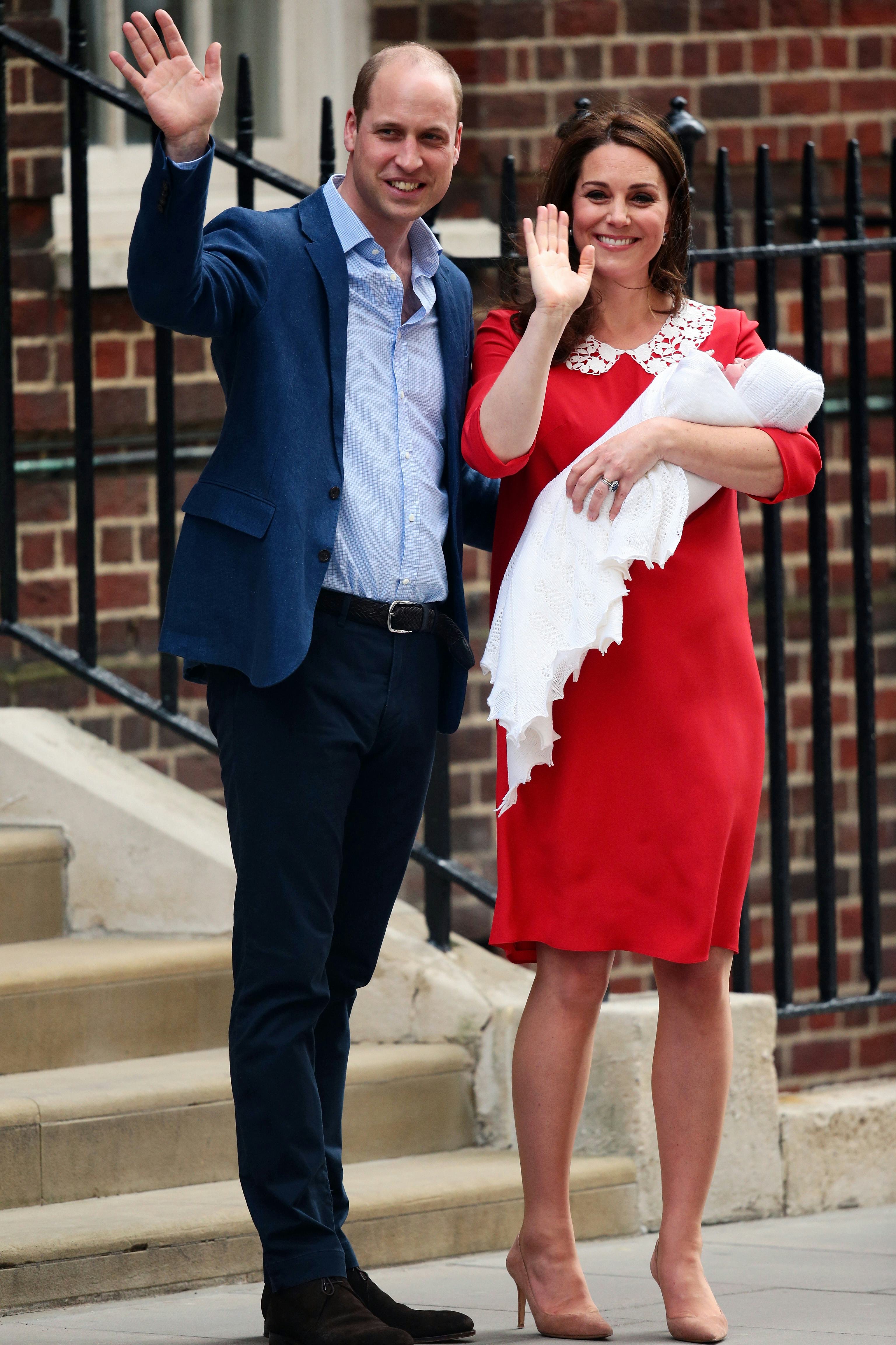2019 year - Kate Middleton, Still Pregnant, Goes on Adorable Playdate with Prince George 2019 year
