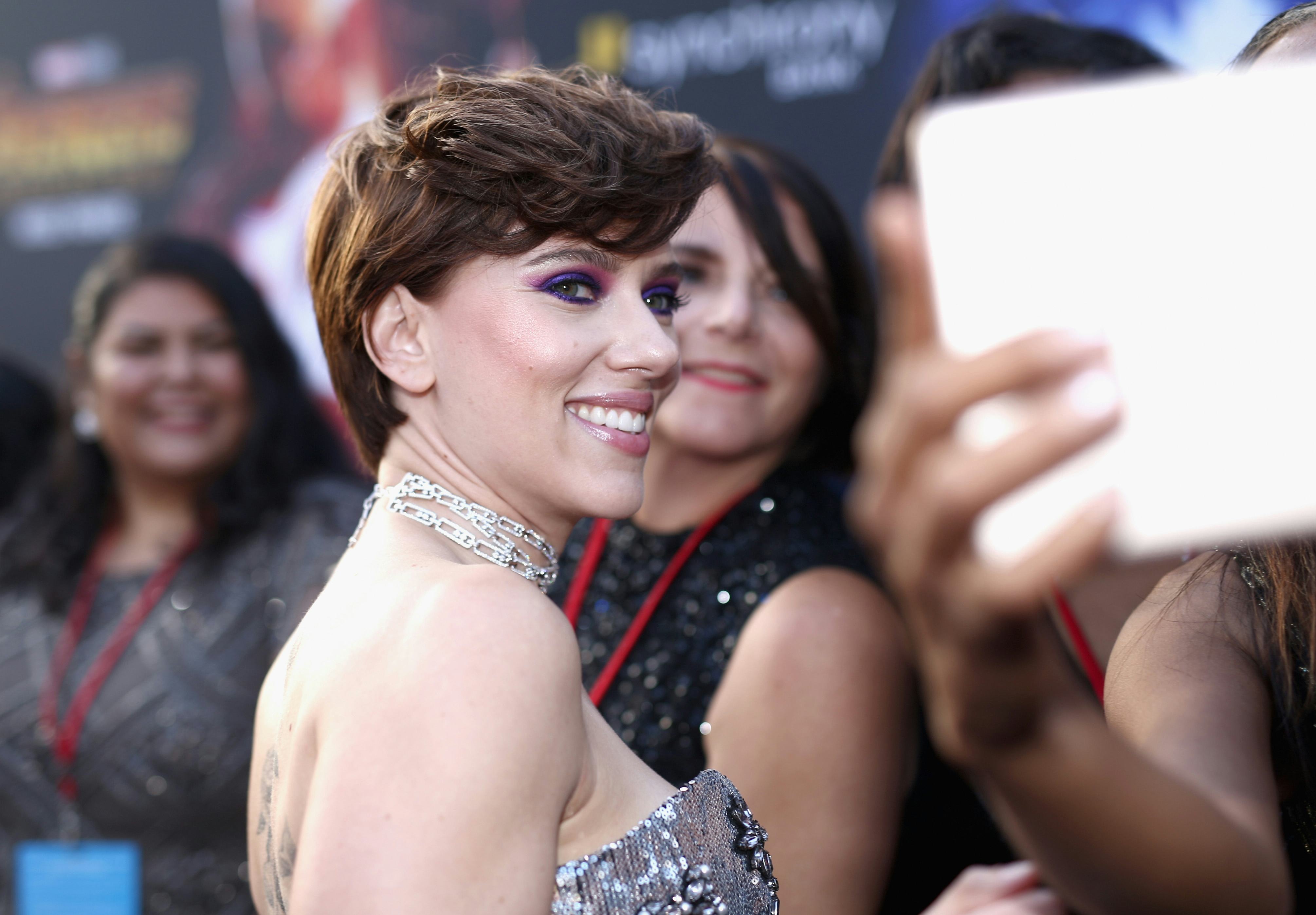 Is Scarlett Johansson S Brunette Pixie Cut Real The Look Is So Different But So Good