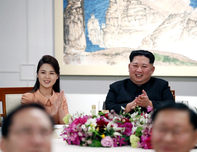 11 Photos Of Kim  Jong  Un  His Wife  That Offer A Glimpse 