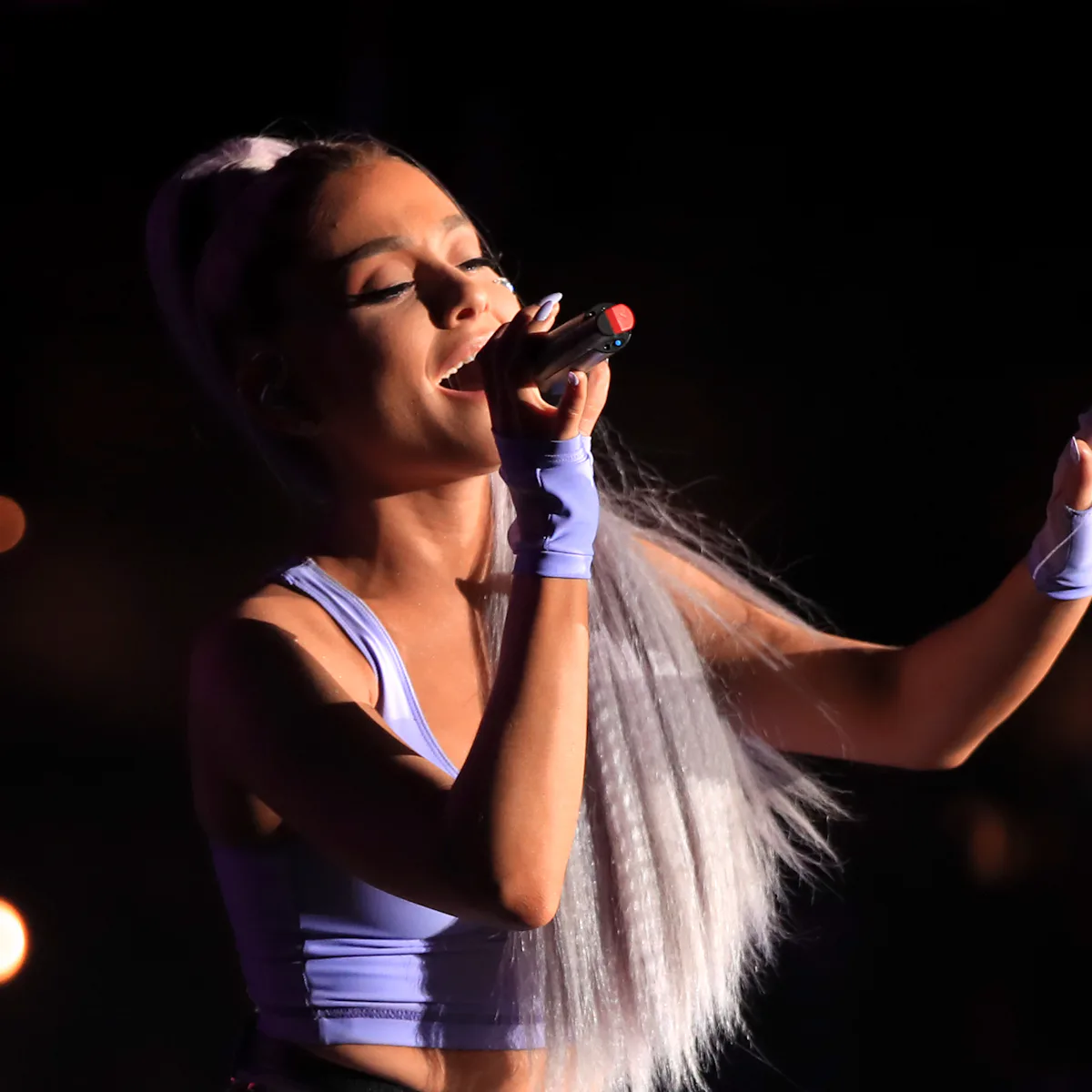 ariana grande mini dress jimmy fallon Ariana Grande Hits High Notes in Looks by Balmain and Mugler for 'Jimmy Fallon' Appearance, Performs 'The Boy Is Mine'