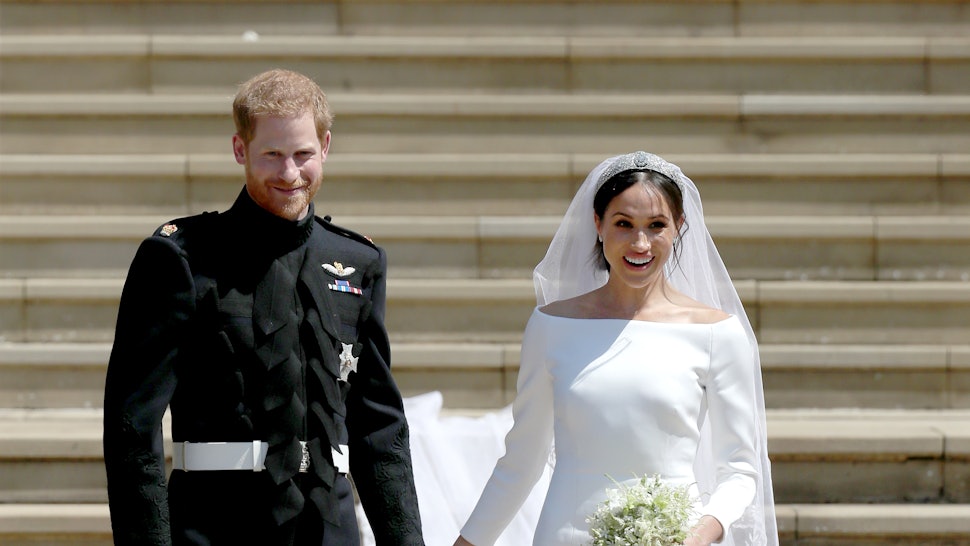 Nordstrom S Meghan Markle Wedding Dress Look Alike Will Make You