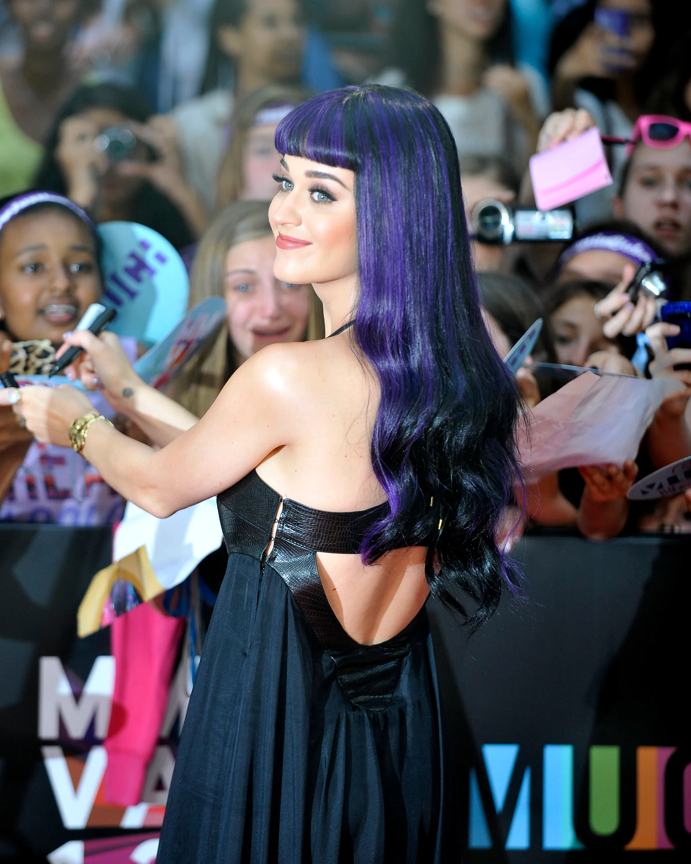 Is Katy Perry's Purple Hair Real? The Shade Is The Perfect Change For Summer Is Katy Perry's Purple Hair Real? The Shade Is The Perfect Change For Summer
