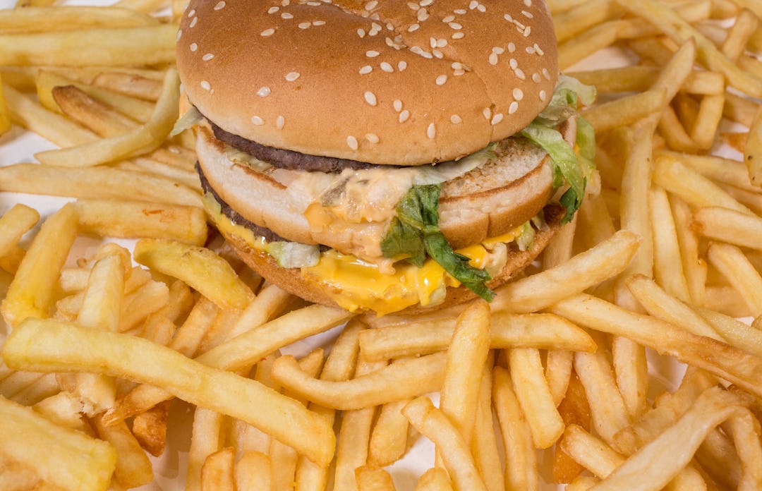 Eating Too Much Fast Food Could Make It Harder To Get Pregnant New eating-too-much-fast-food-could-make-it-harder-to-get-pregnant-new