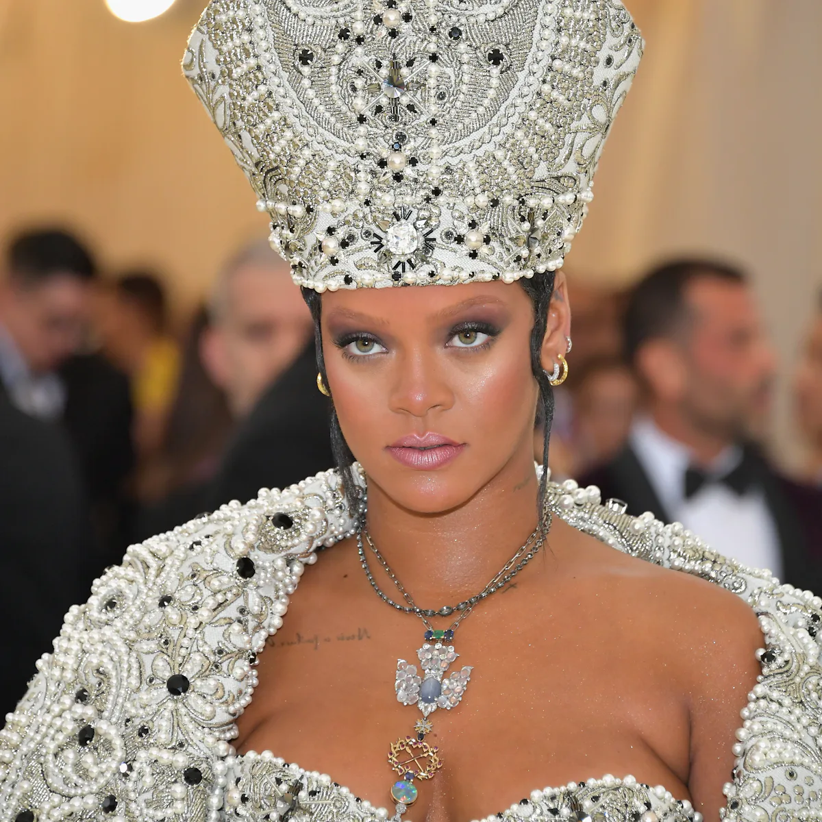 rihanna met gala 2018 dress designer Rihanna Just Won the Met Gala Again, This Time With A Bishop's Hat