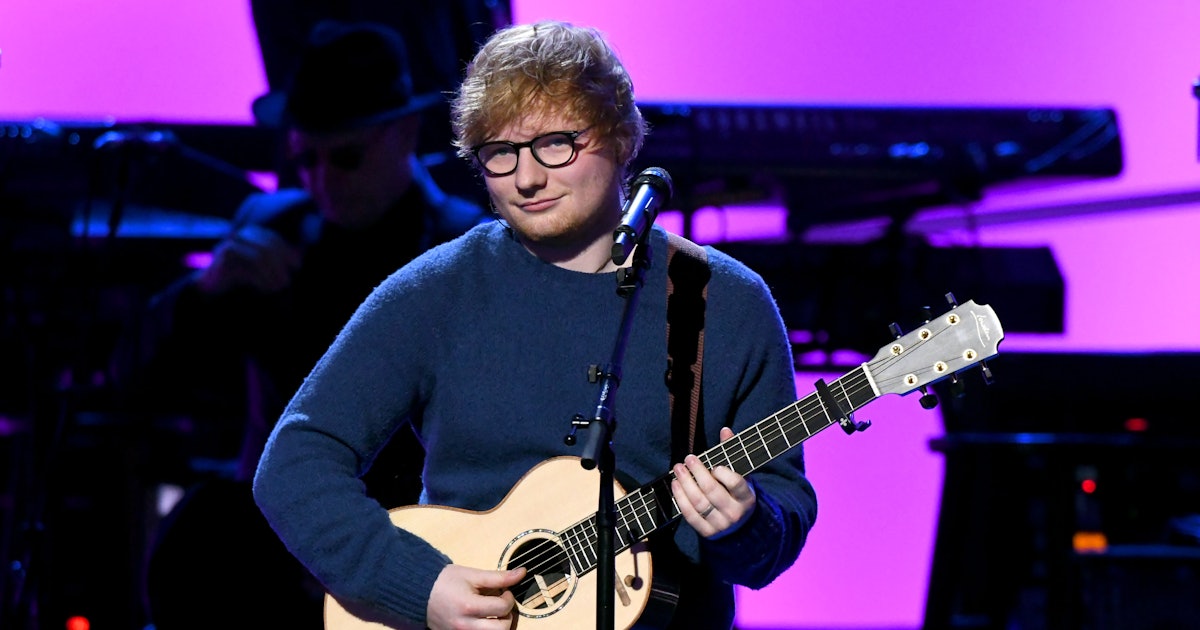 This Photo Of Ed Sheeran s Wax Figure At A Cat  Cafe  Is  This Photo Of Ed Sheeran s Wax Figure At A Cat  Cafe  Is