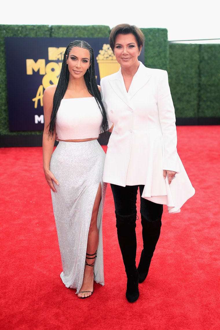 Kim Kardashian's Outfit & Hair At The 2018 MTV Movie & TV Awards Are ...