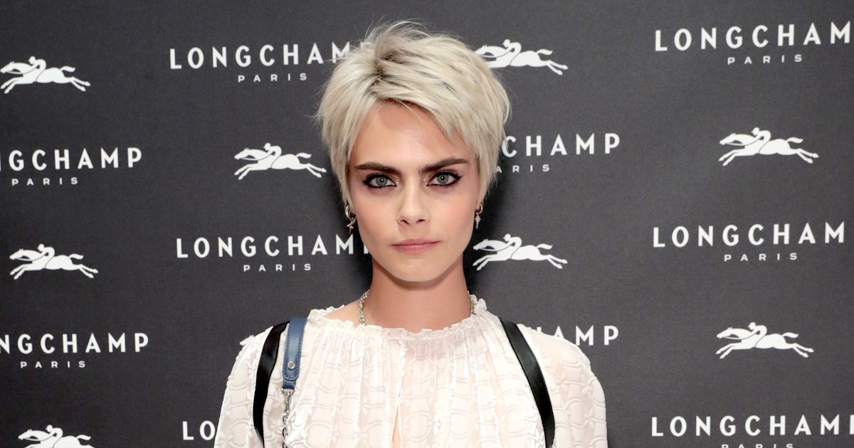 Is Cara Delevingne S Blonde Bob Real It Is Clearly The Style Of
