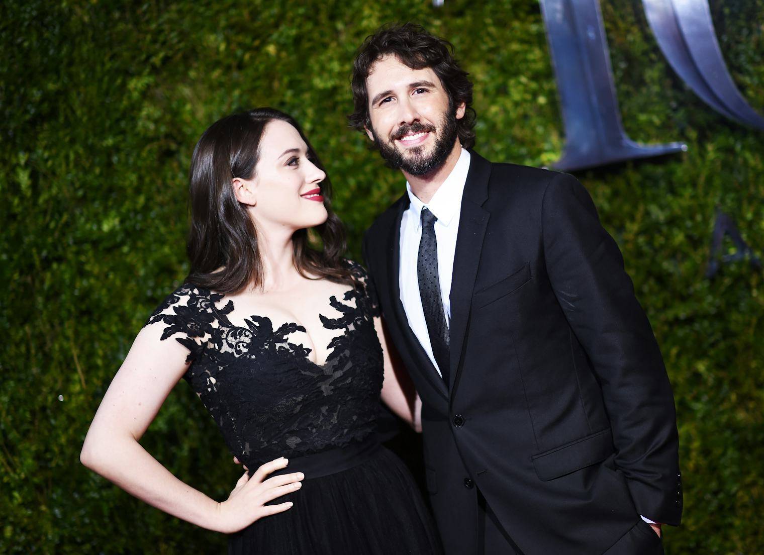 Is Josh Groban Dating Anyone The Broadway Star And Singer Is Set To Host 