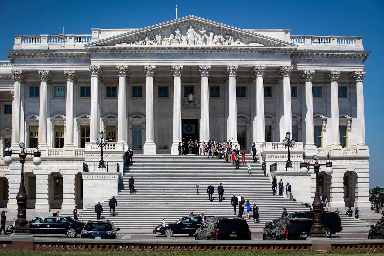 7 Pros Cons Of Supreme Court Justice Term Limits For You To Consider 7 Pros Cons Of Supreme Court Justice Term Limits For You To Consider