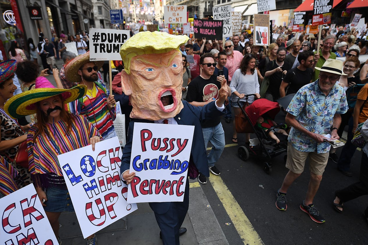 These London Trump Protest Signs Speak Volumes About How The Brits ...