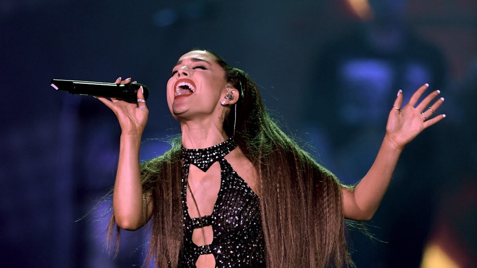 Will Ariana Grande Tour The Uk In 2018 Heres What Fans Of