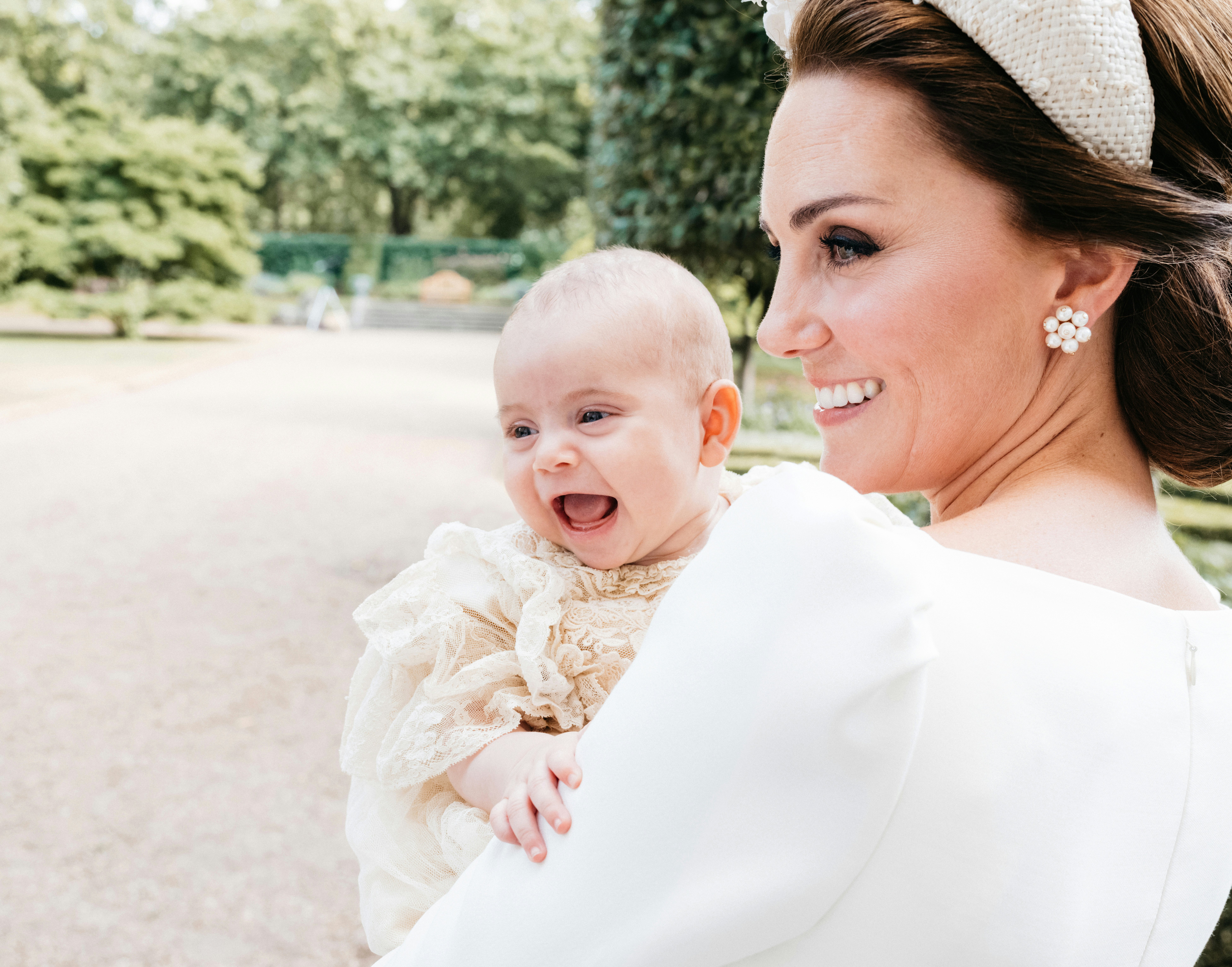 kate middleton pearl cluster earrings