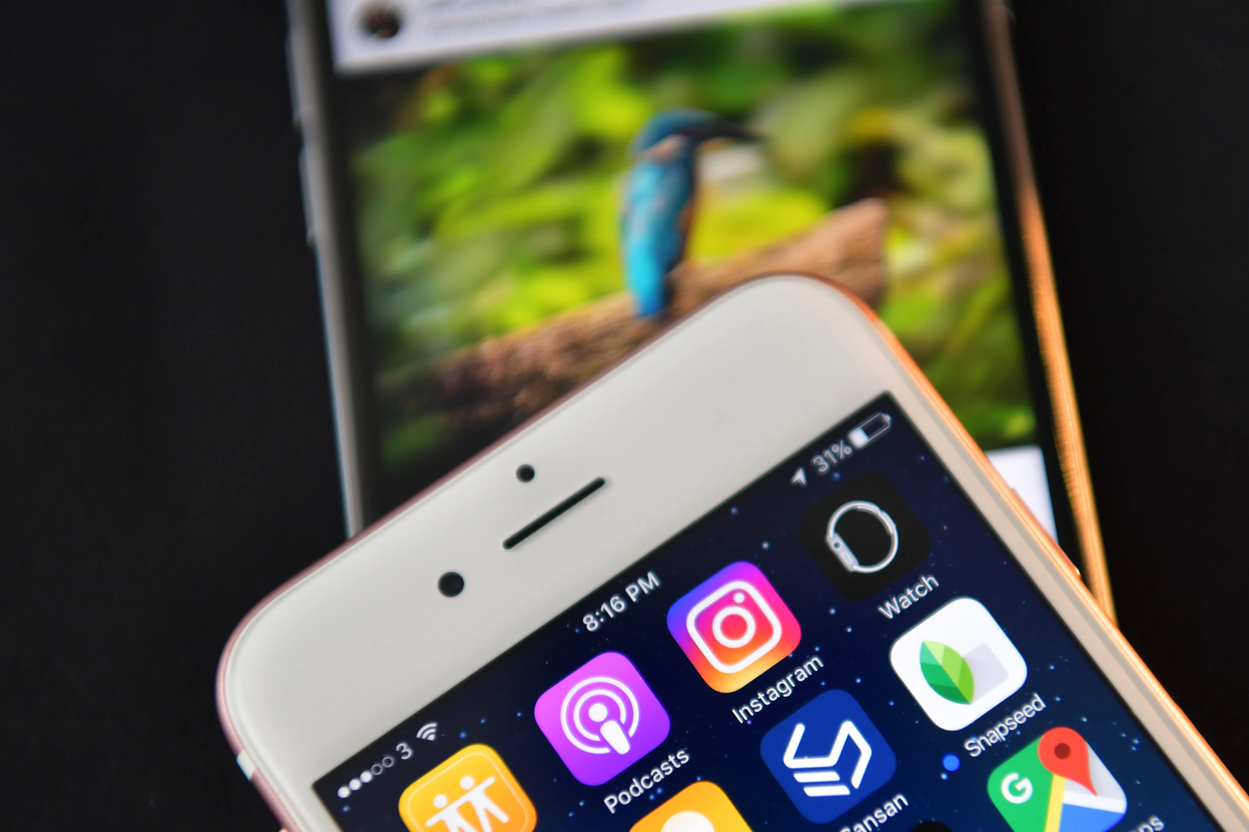  - instagram now shows a green dot status indicator by your username