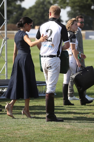 Meghan Markle & Prince Harry's Kiss At The Polo Means Their Love Is Lit ...