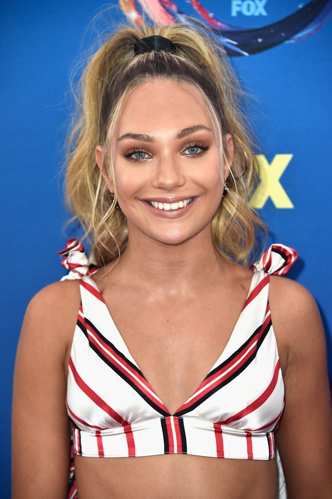 Maddie Zieglers 2018 Teen Choice Awards Hair Included A Leather