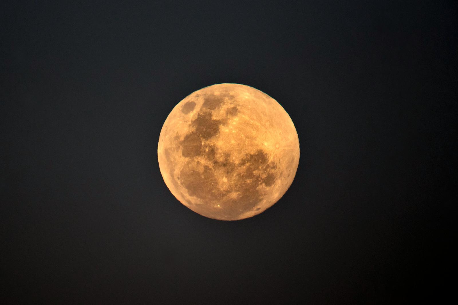 3 Zodiac Signs The August 2018 Full Moon Will Affect The Most