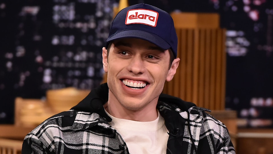 Download Pete Davidson Sent Ariana Grande Engagement Ring Ideas The Day Desktop Wallpaper Free Wallpaper Pete Davidson Sent Ariana Grande Engagement Ring Ideas The Day For Free