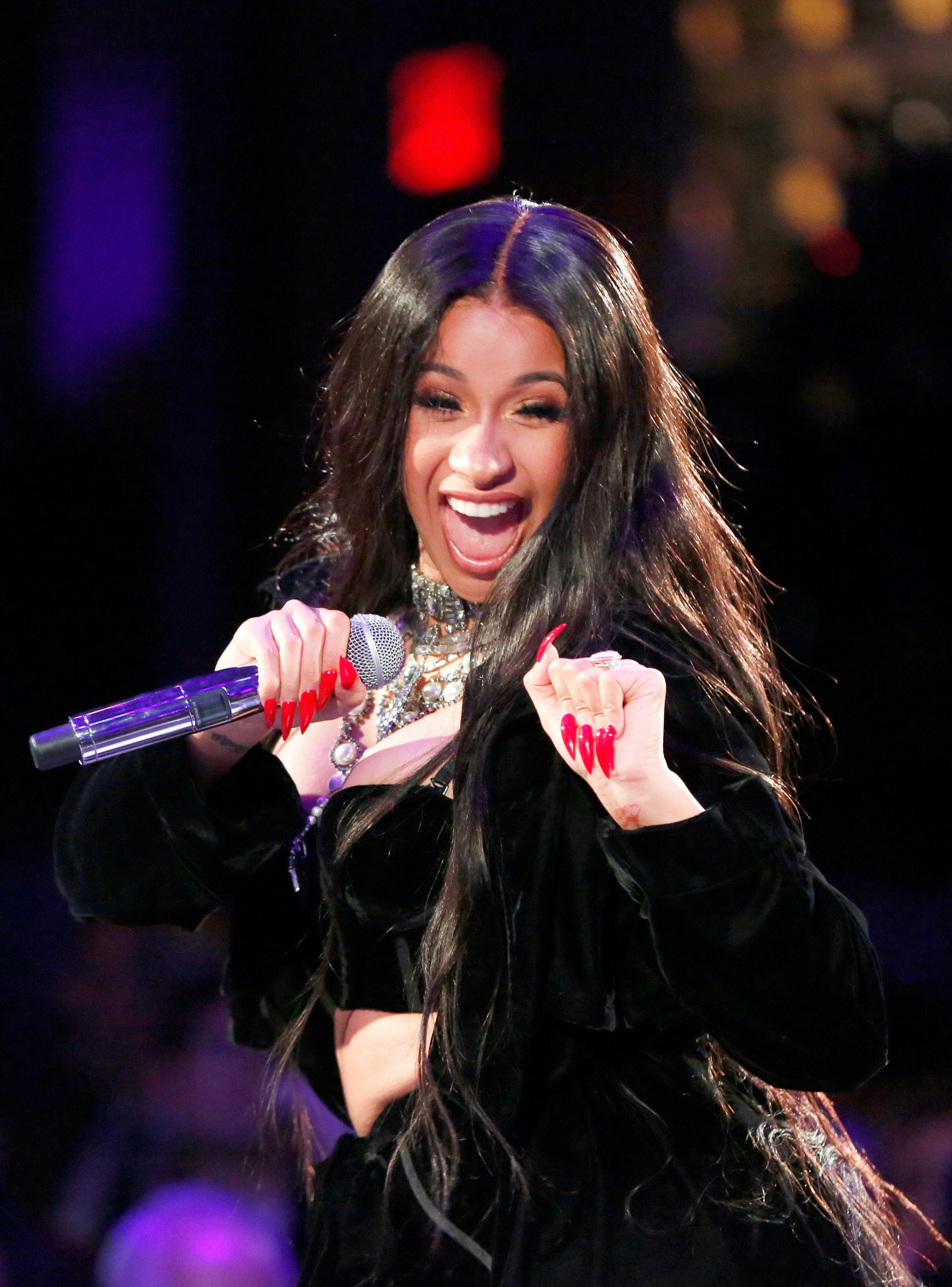 Cardi B's First Performance After Giving Birth Is Happening Sooner Than ...