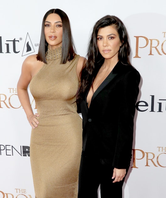 Agencia de viajes cómo Transitorio Kim & Kourtney Kardashian's Snapchat Together Proves Their Feud Is No Big  Deal