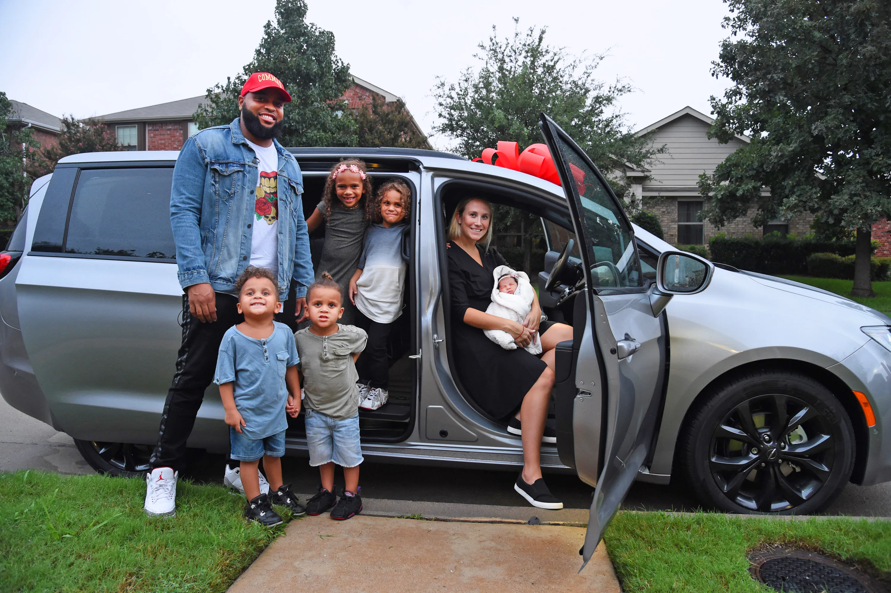 A Woman Gave Birth In A Moving Car While Her Husband Filmed It